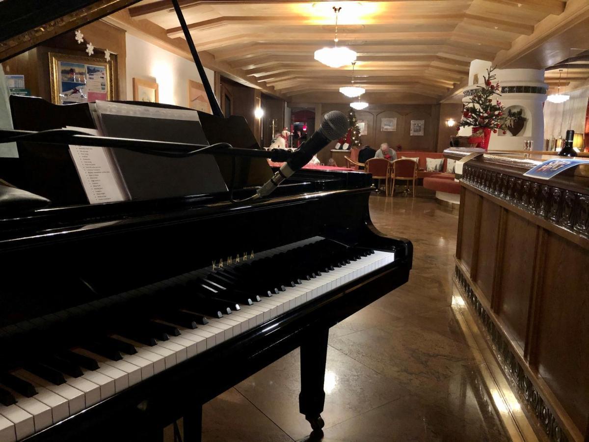 Hotel Isolabella Wellness フィエーラ・ディ・プリミエーロ エクステリア 写真